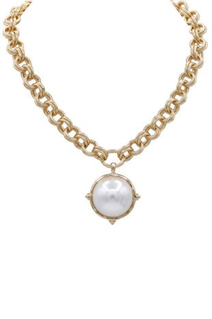 Pearl Pendant Necklace