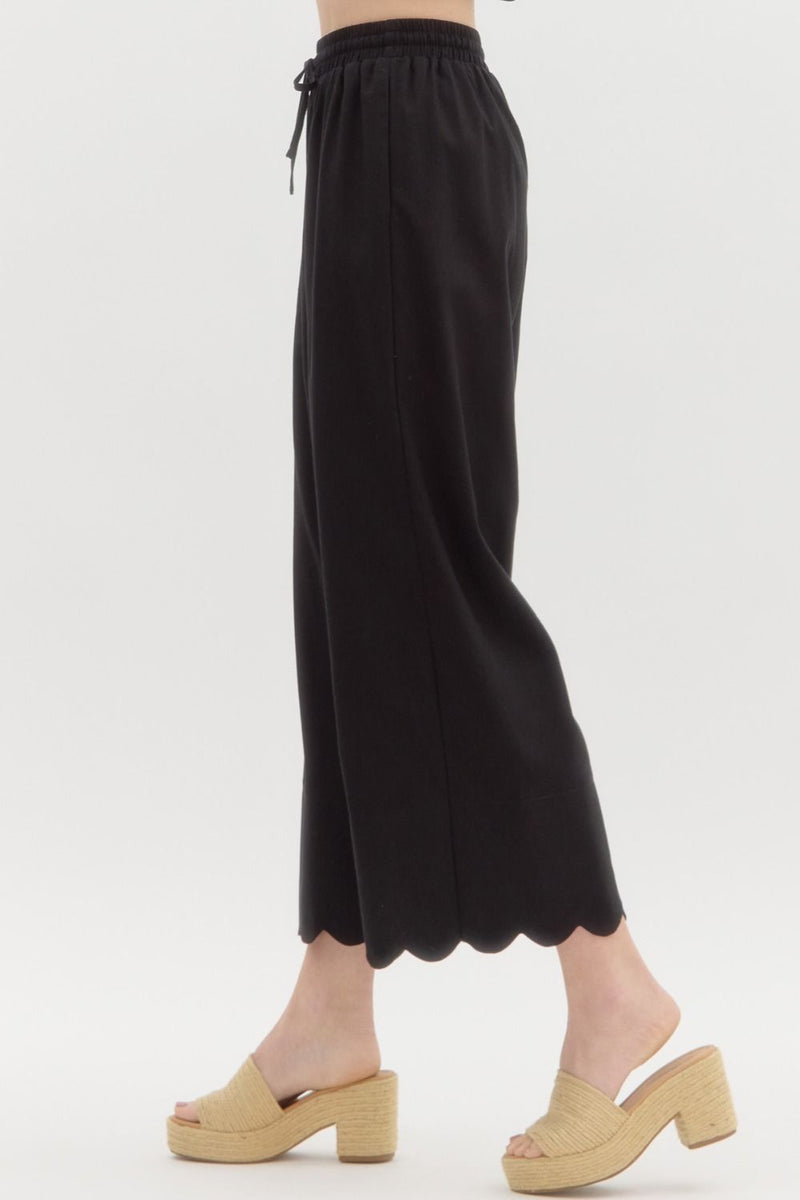 Scalloped Black Bottoms